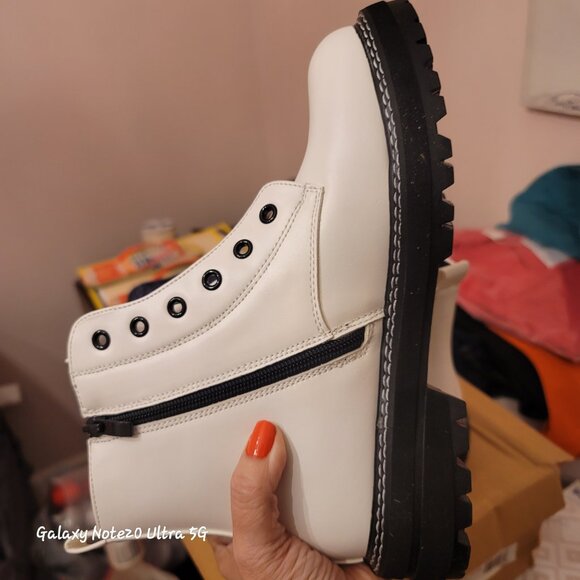 NIB Dunes White Coltrane Lace Up Bootie Sz 8.5 - Picture 5 of 11